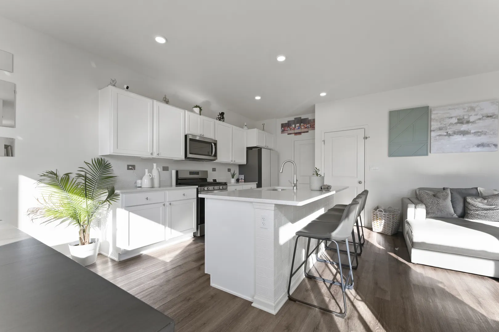 2017 Lilyana Lane IL