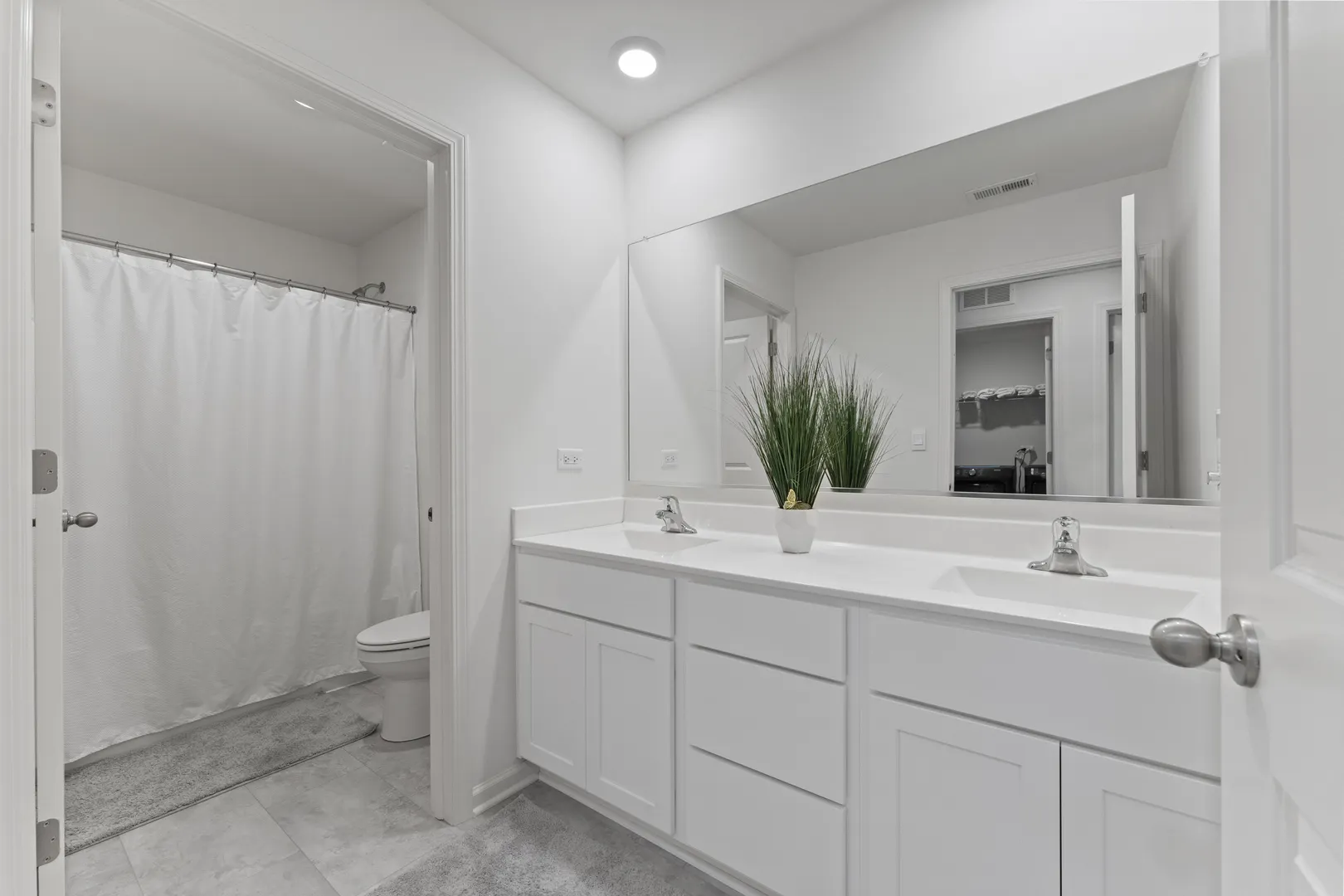 2017 Lilyana Lane IL