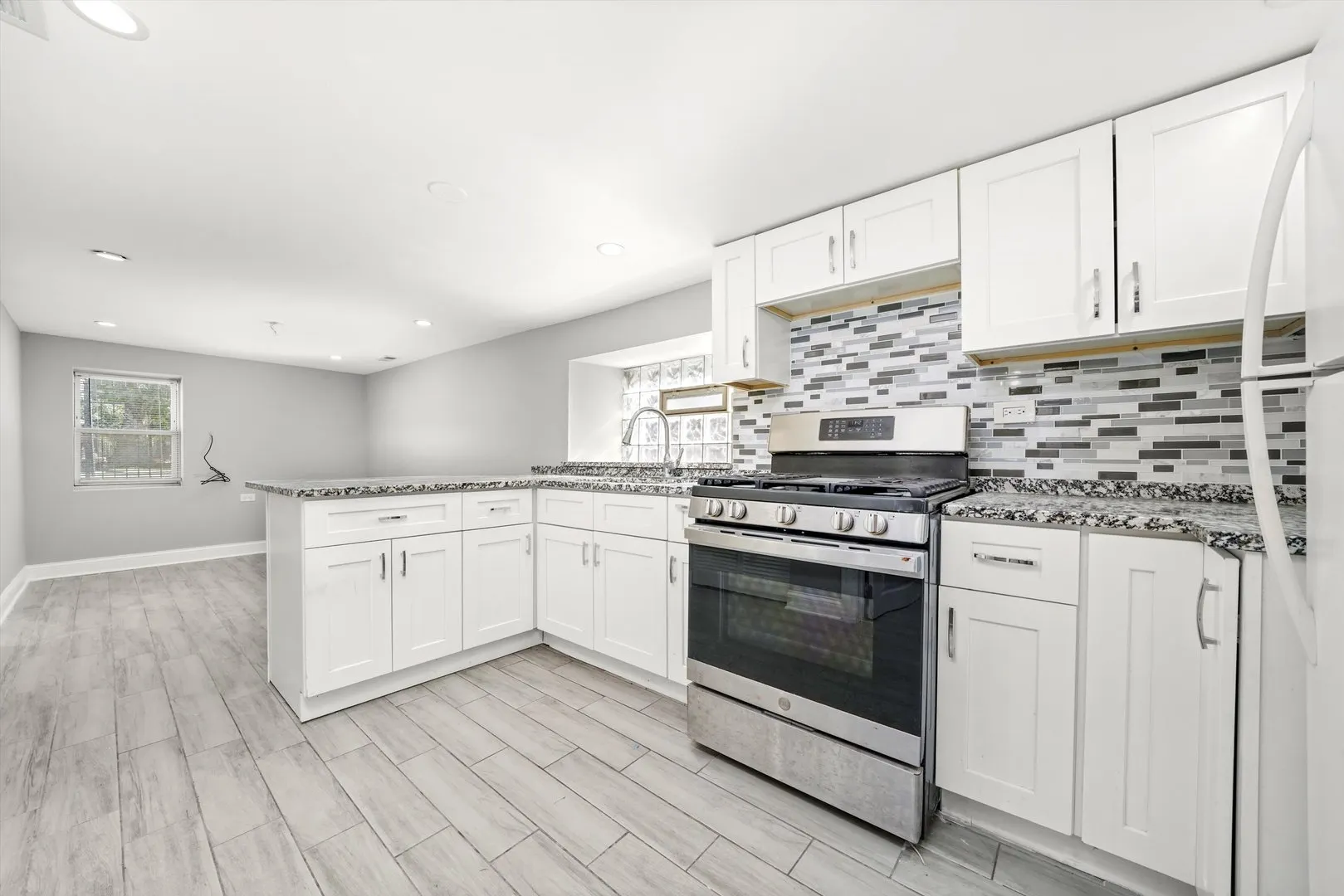 1400 N Lawndale Avenue IL