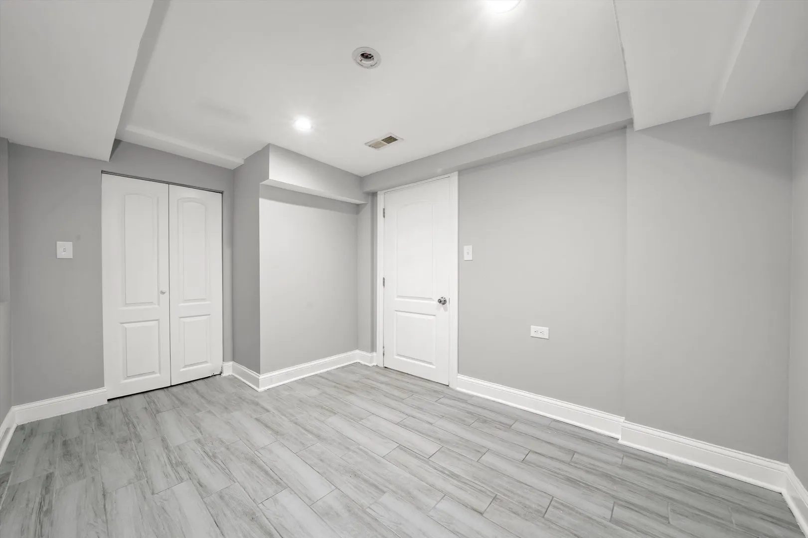 1400 N Lawndale Avenue IL