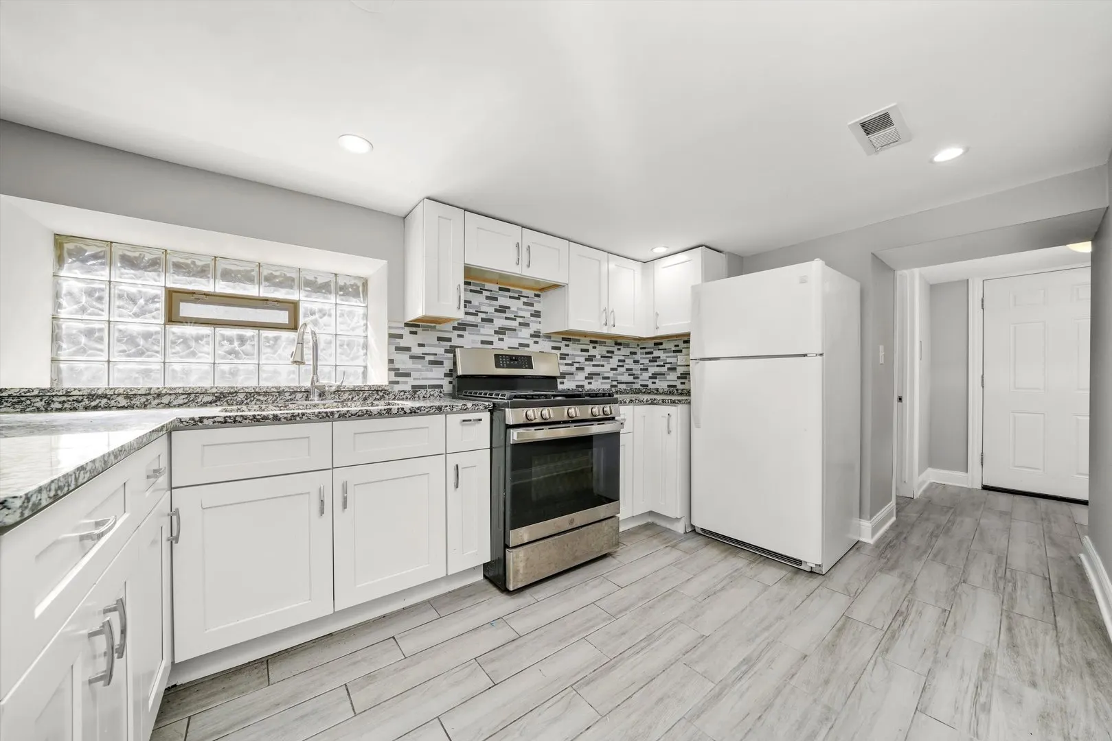 1400 N Lawndale Avenue IL