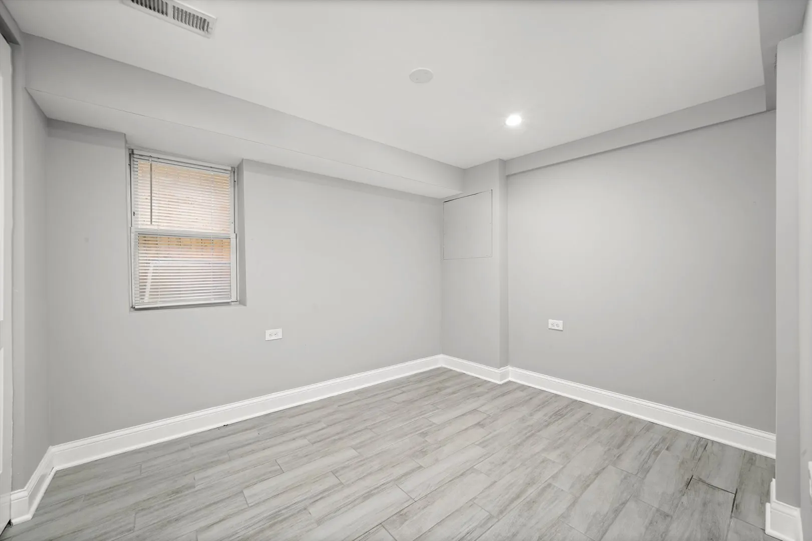 1400 N Lawndale Avenue IL