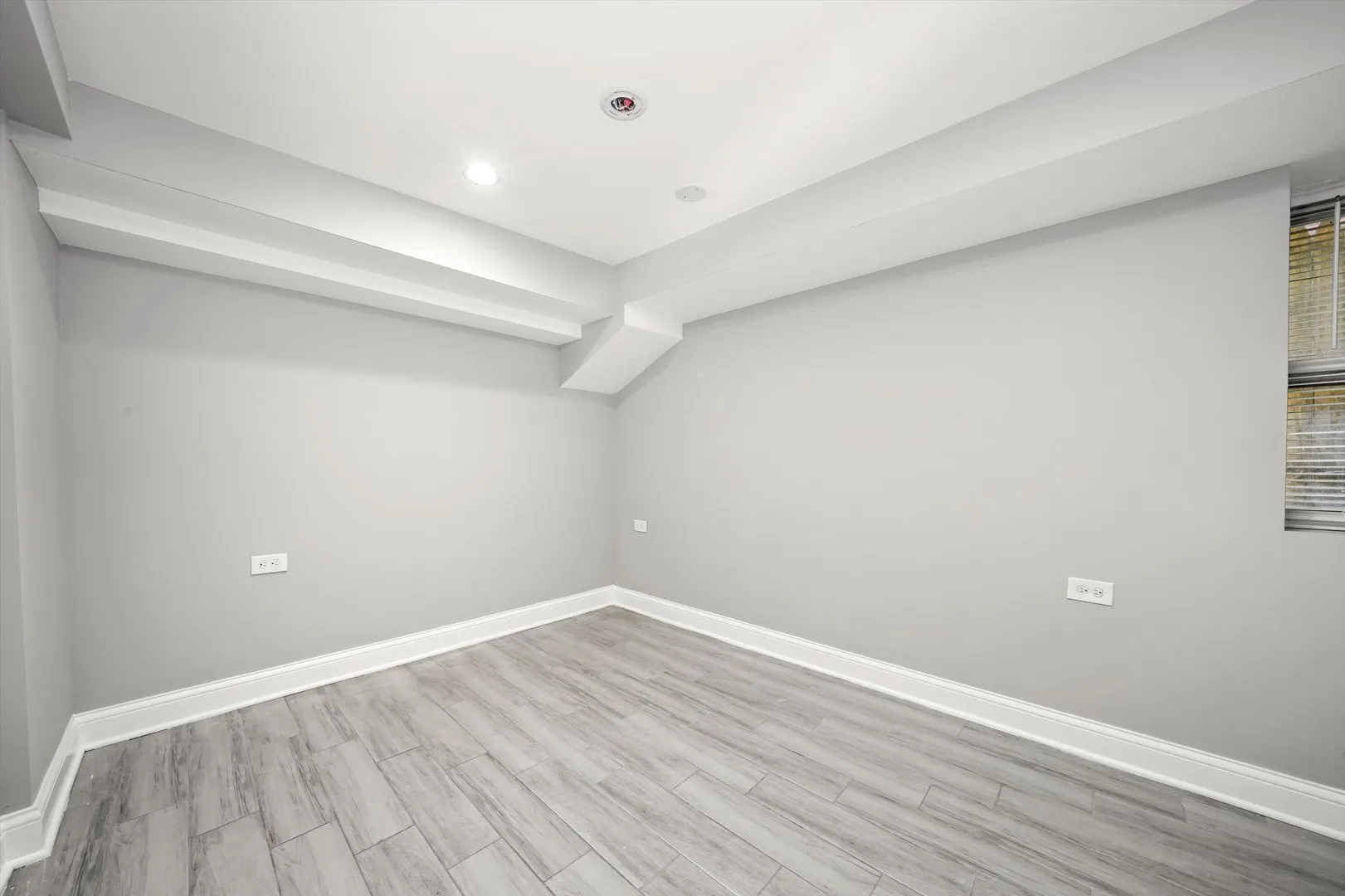 1400 N Lawndale Avenue IL