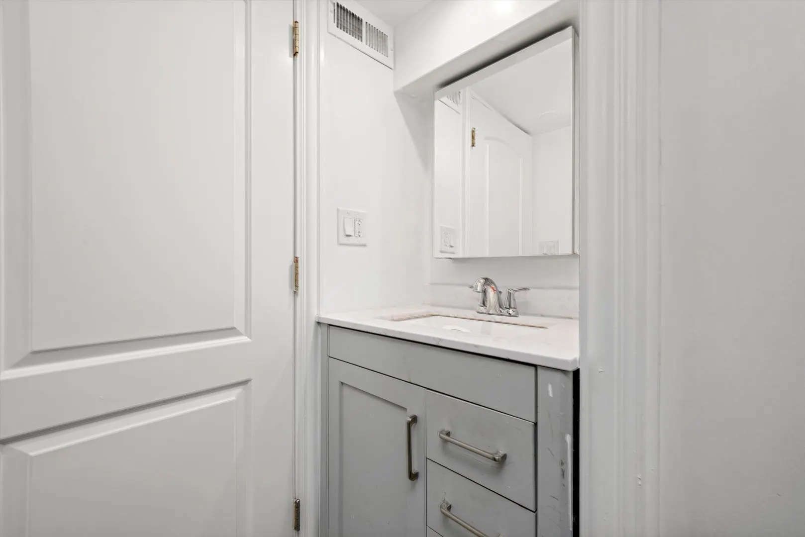 1400 N Lawndale Avenue IL