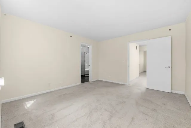 1716 E 54TH Street F IL