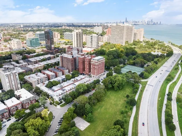 1716 E 54TH Street F IL