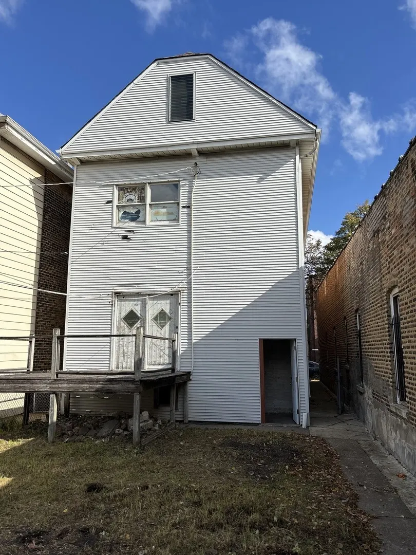 4038 S Albany Avenue IL