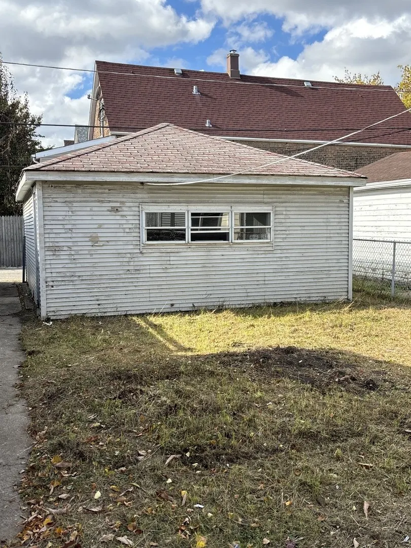 4038 S Albany Avenue IL