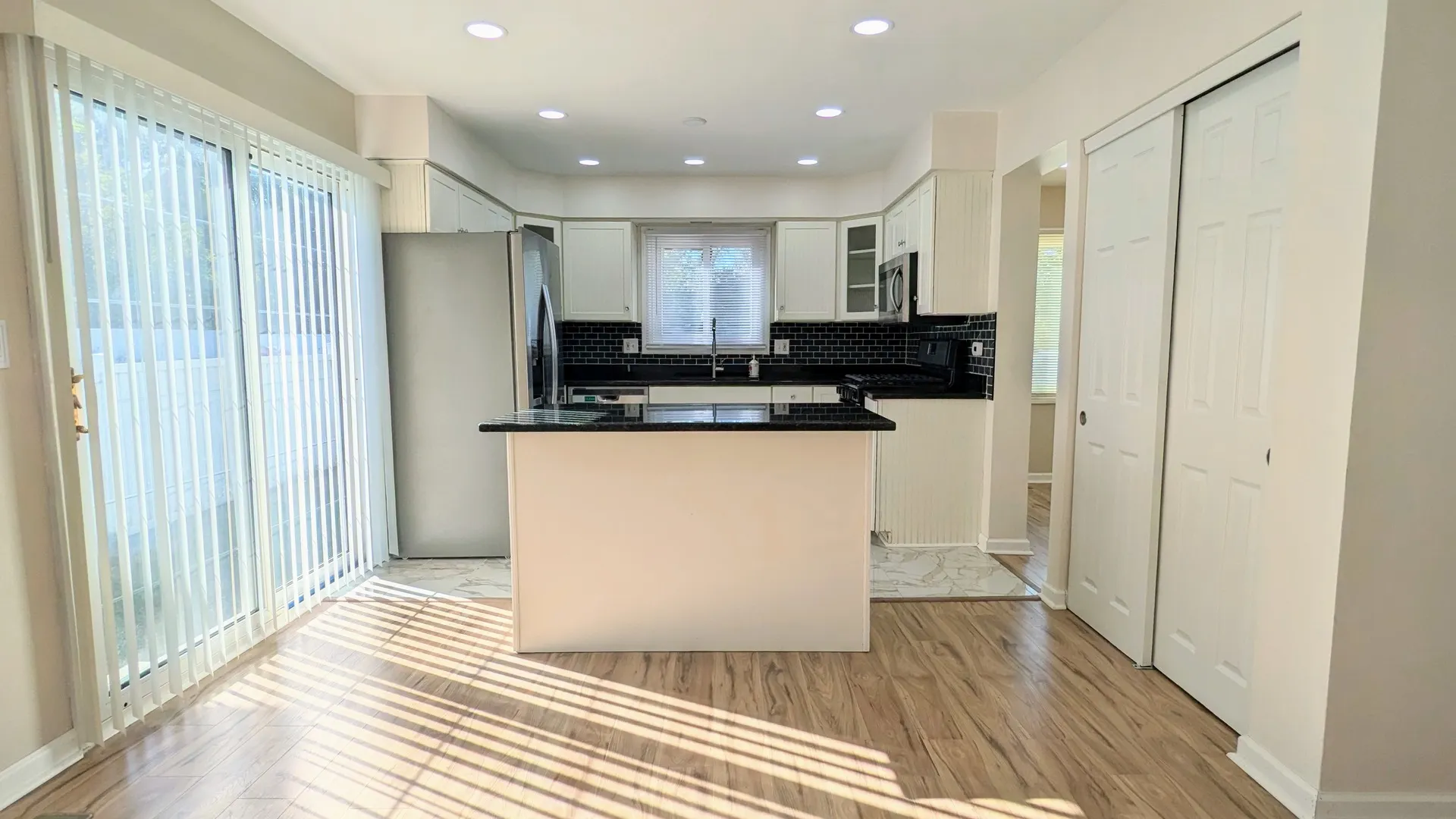 650 Shining Water Drive IL