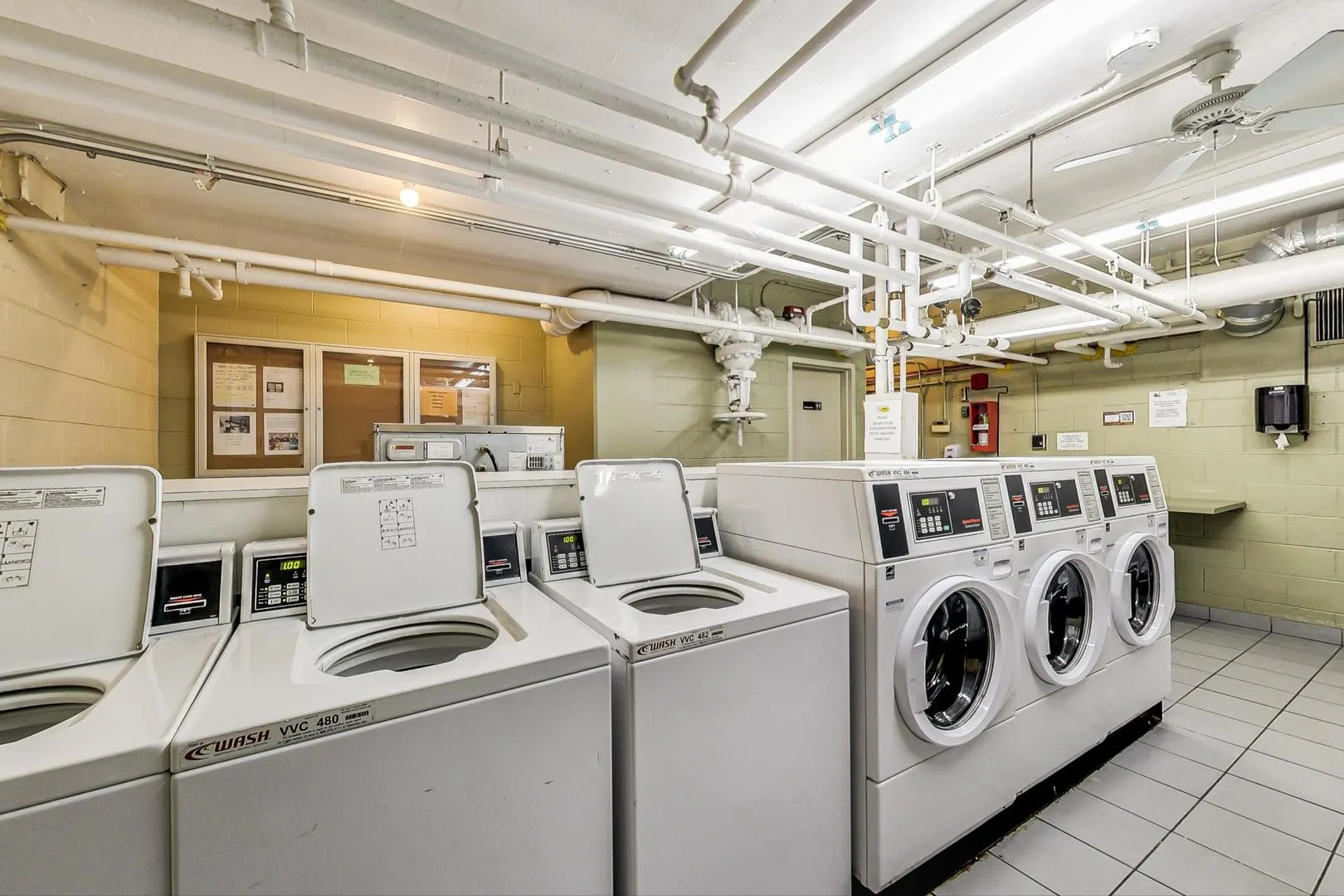 3950 N LAKE SHORE Drive 1303 IL