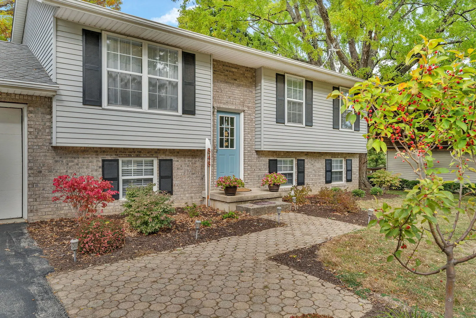 848 Lake Holiday Drive IL