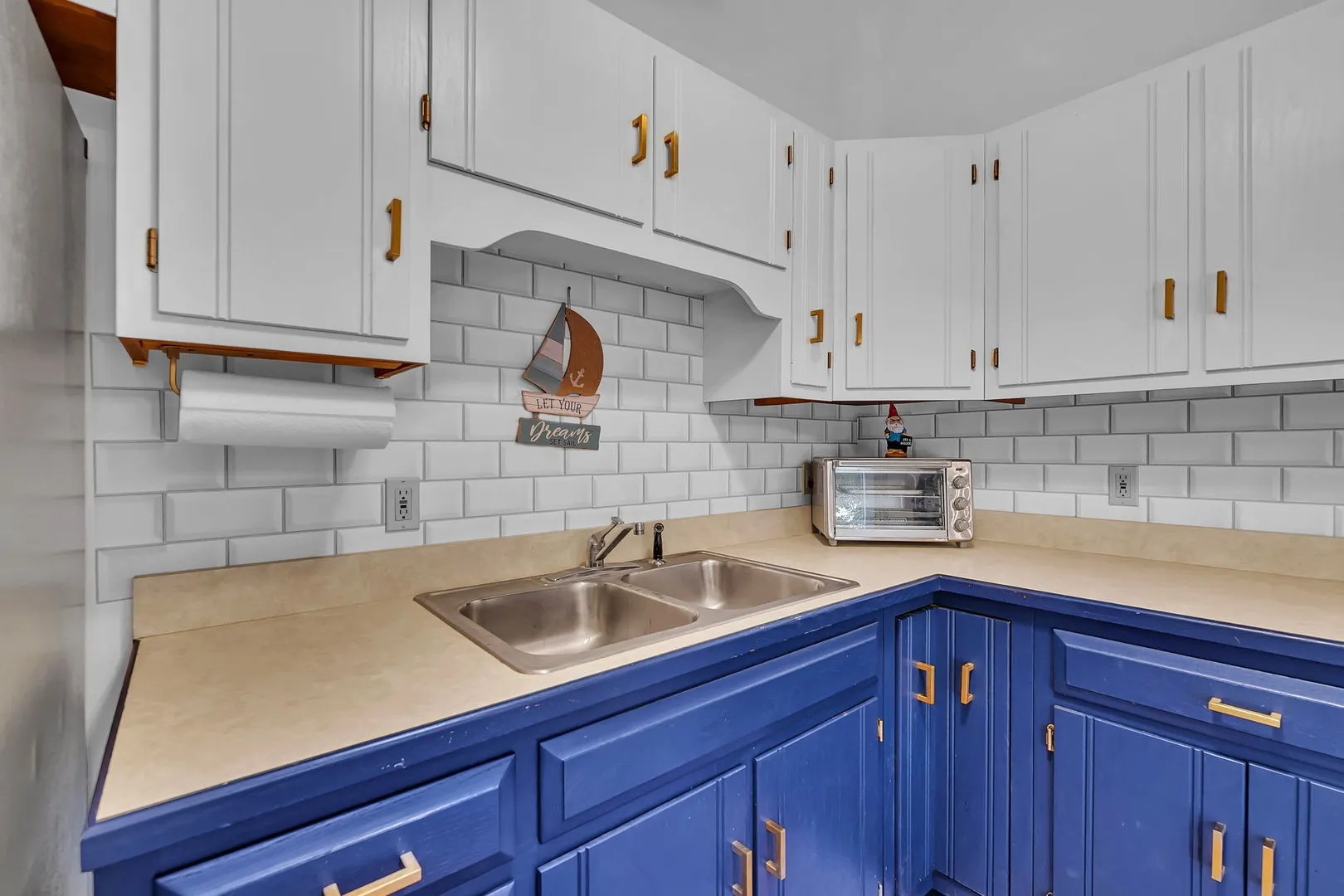 848 Lake Holiday Drive IL