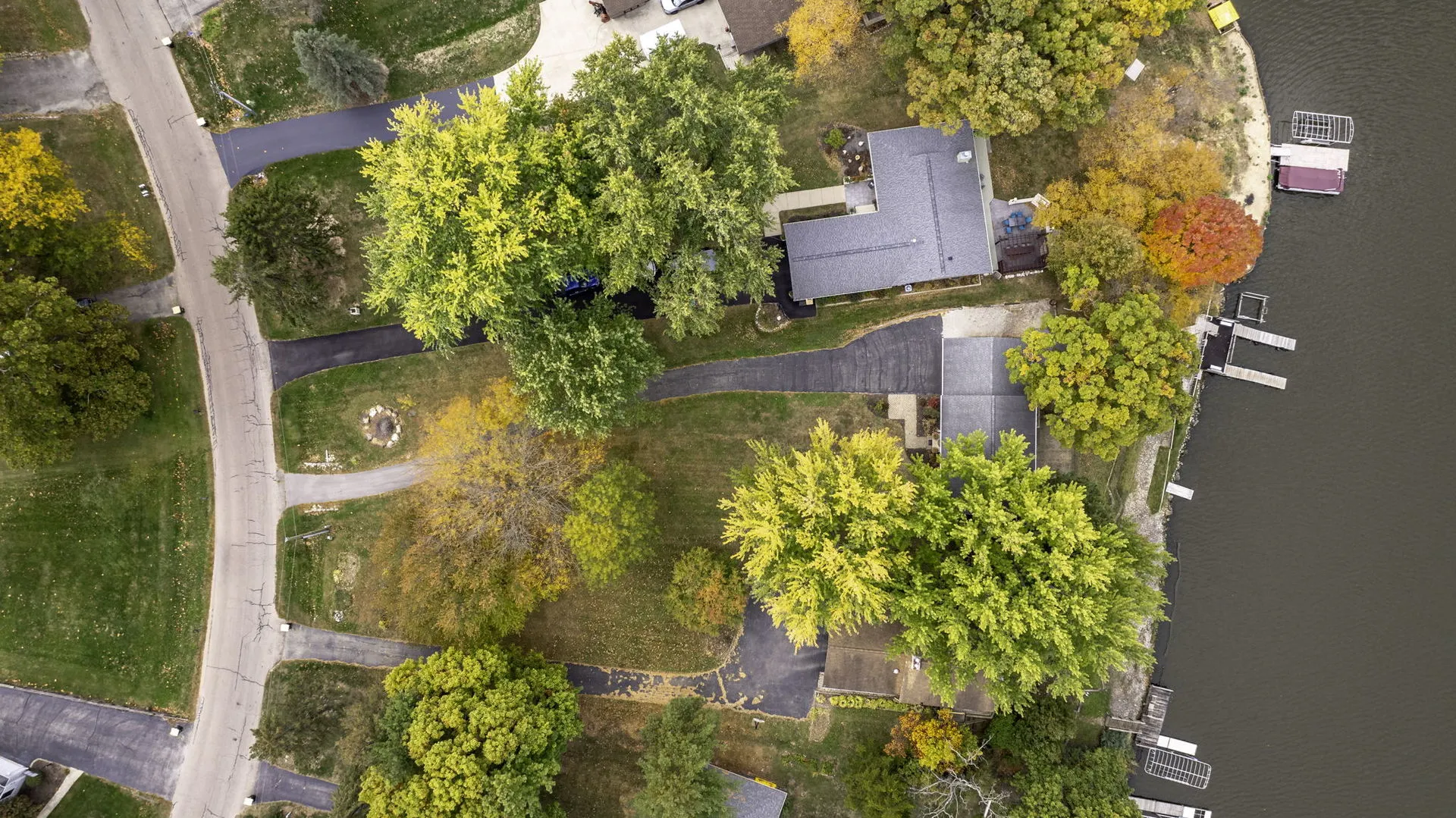 848 Lake Holiday Drive IL