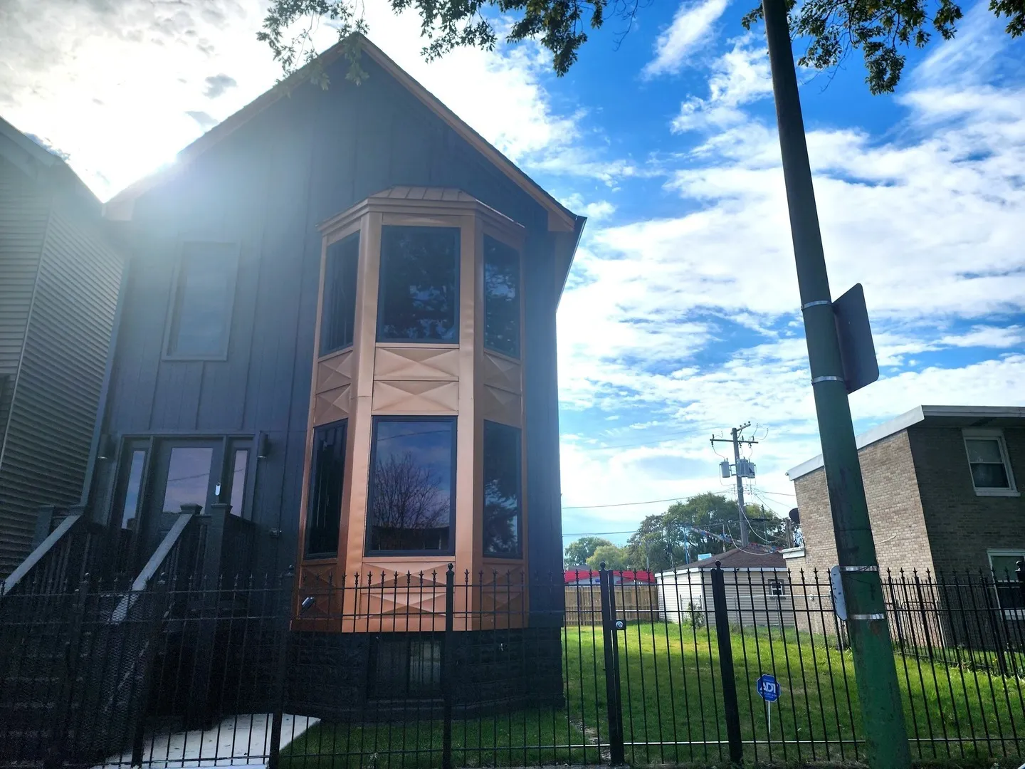 243 W Swann Street 2 IL