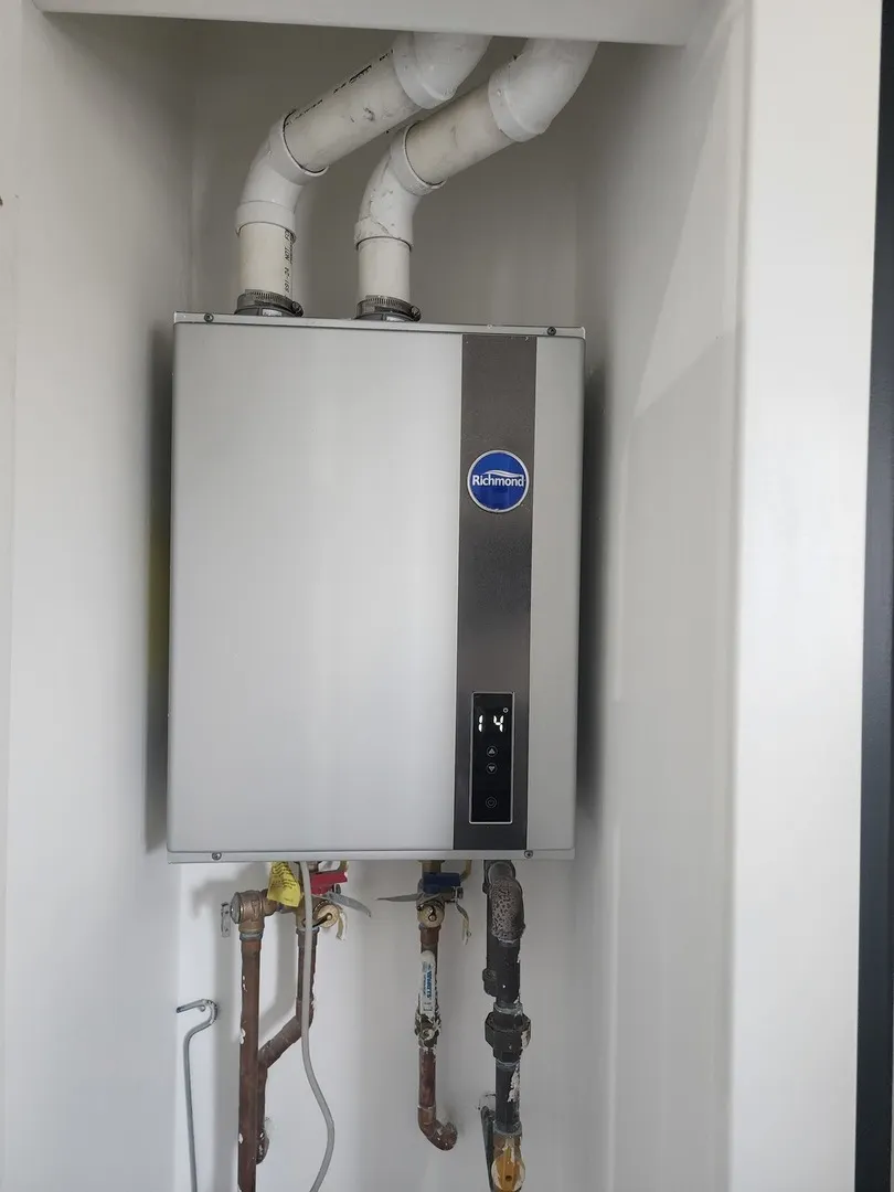 243 W Swann Street 2 IL