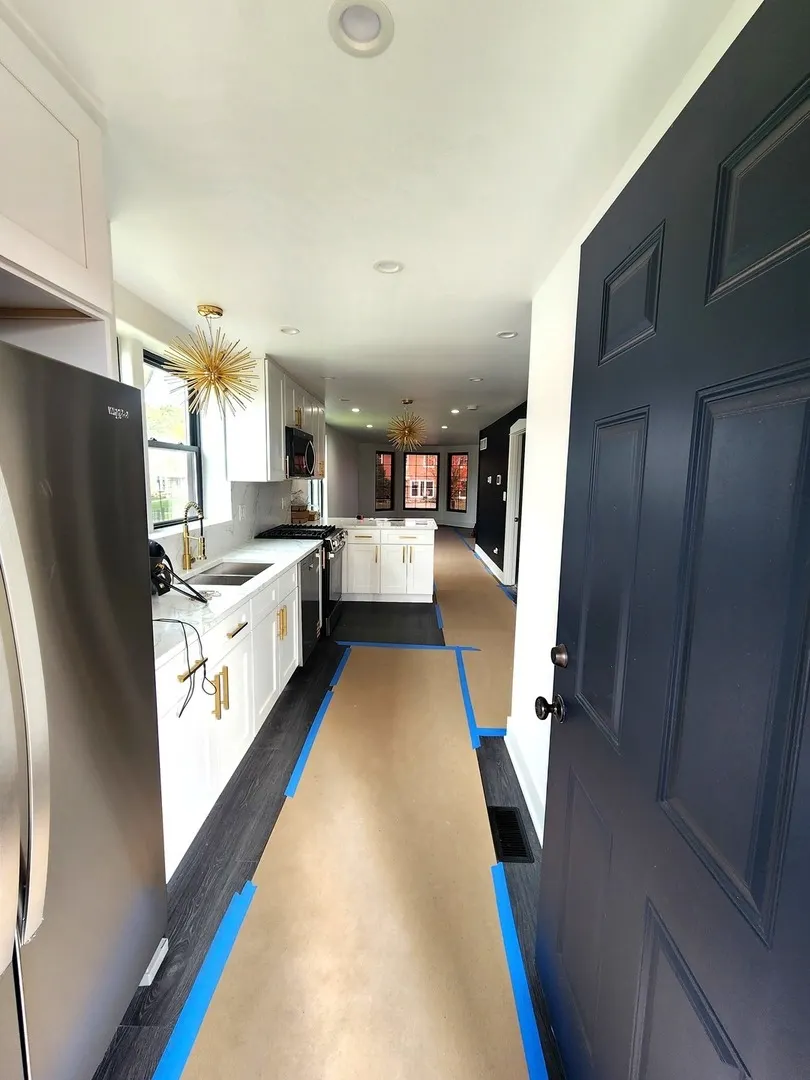 243 W Swann Street 2 IL