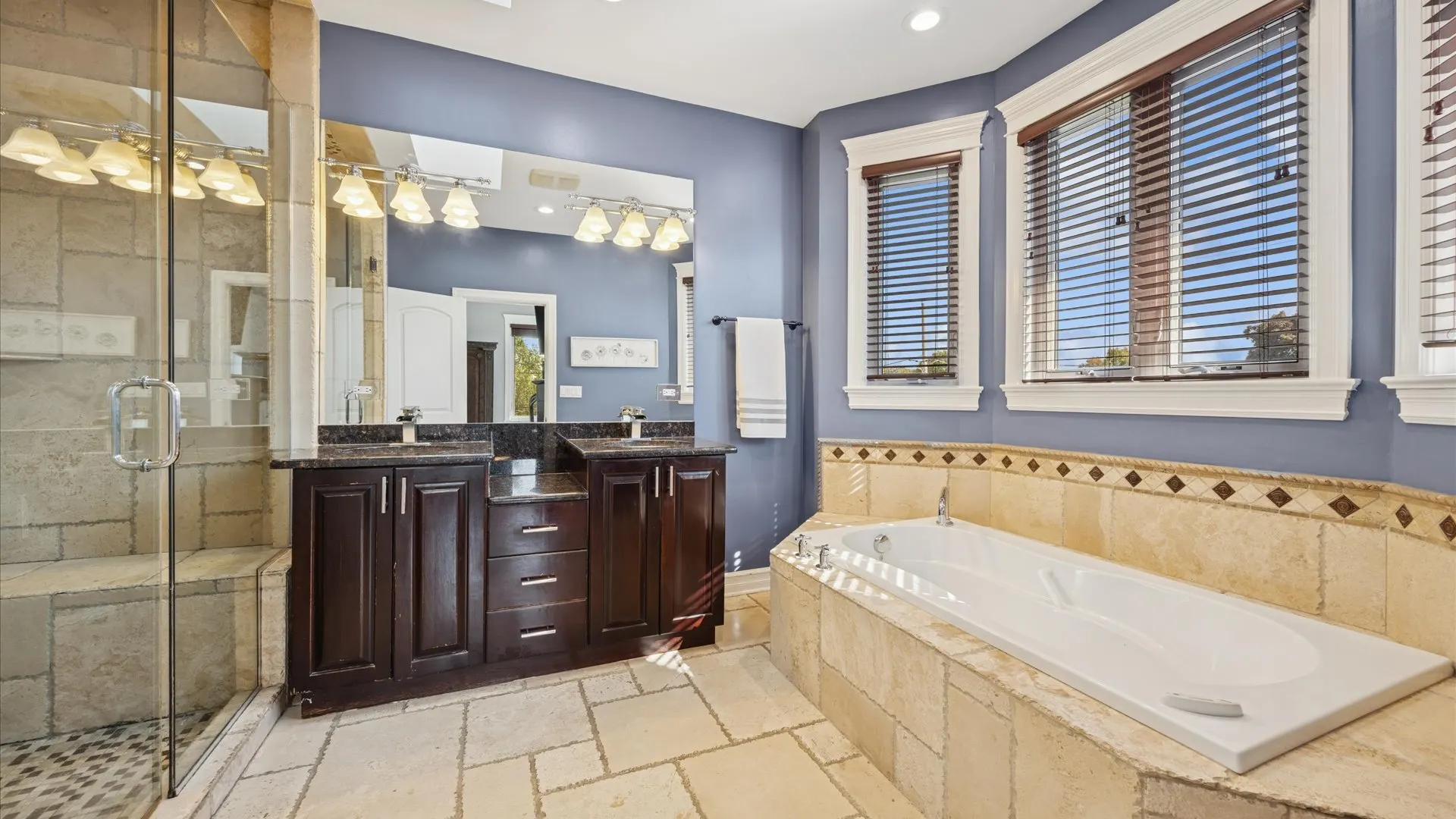 7221 N Octavia Avenue IL