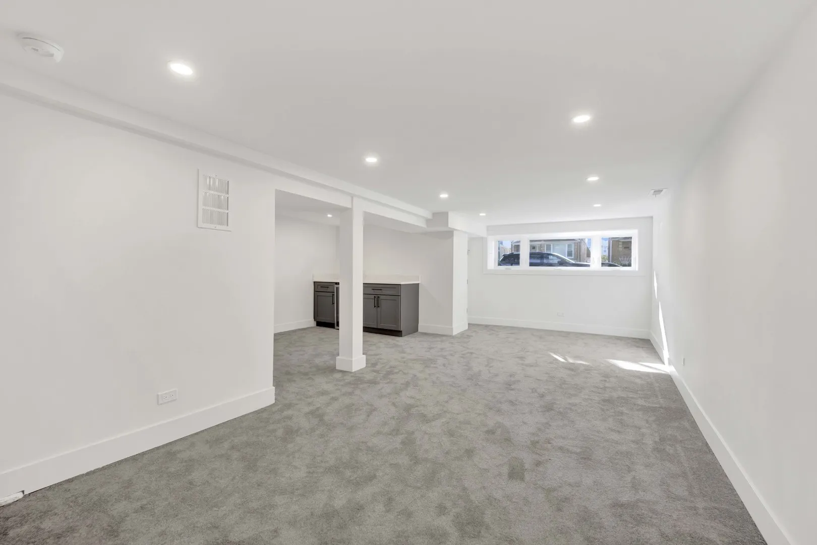 5844 W Leland Avenue IL