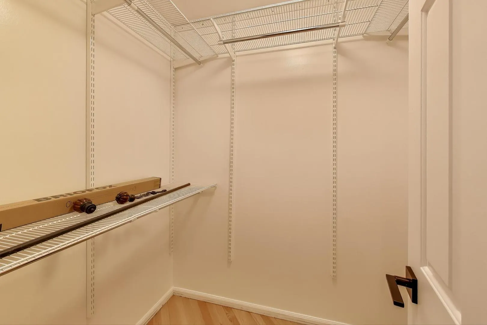 6951 N Western Avenue F IL