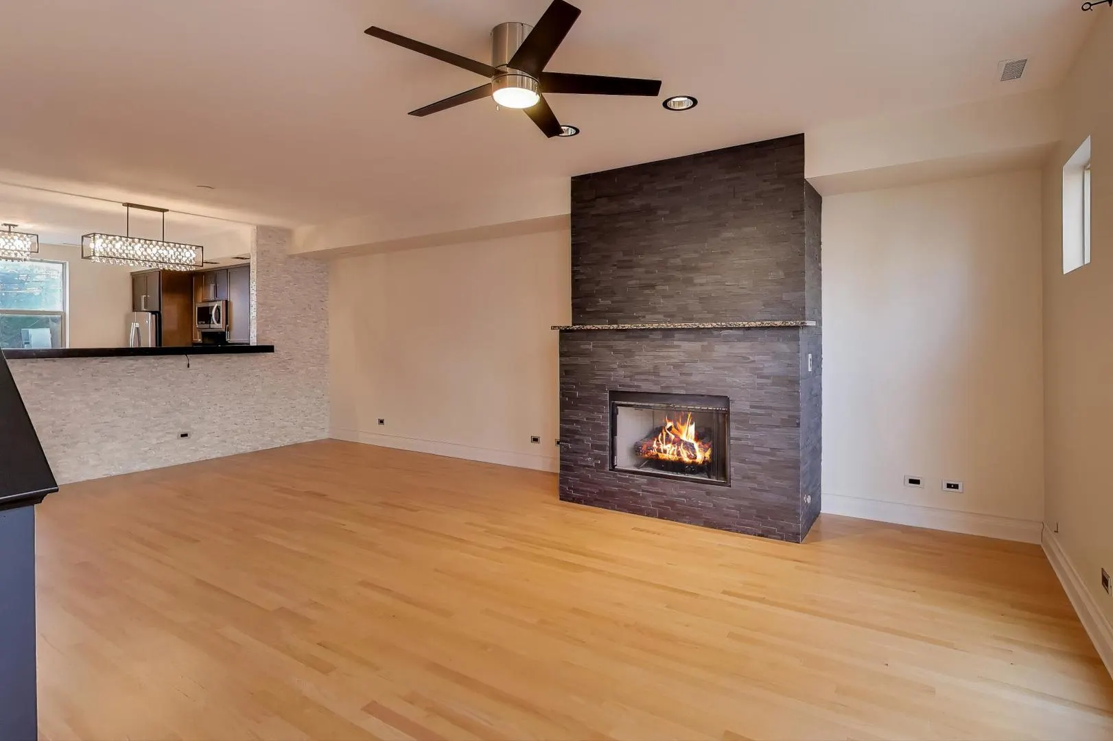 6951 N Western Avenue F IL