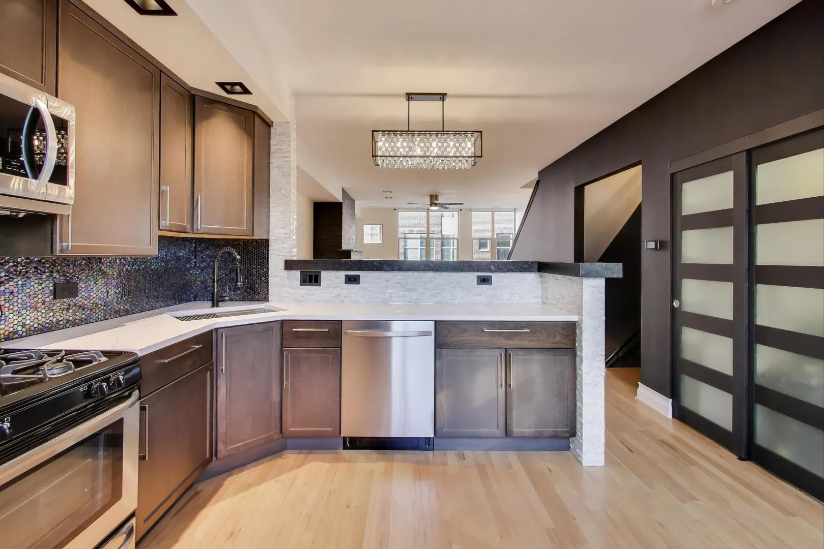 6951 N Western Avenue F IL