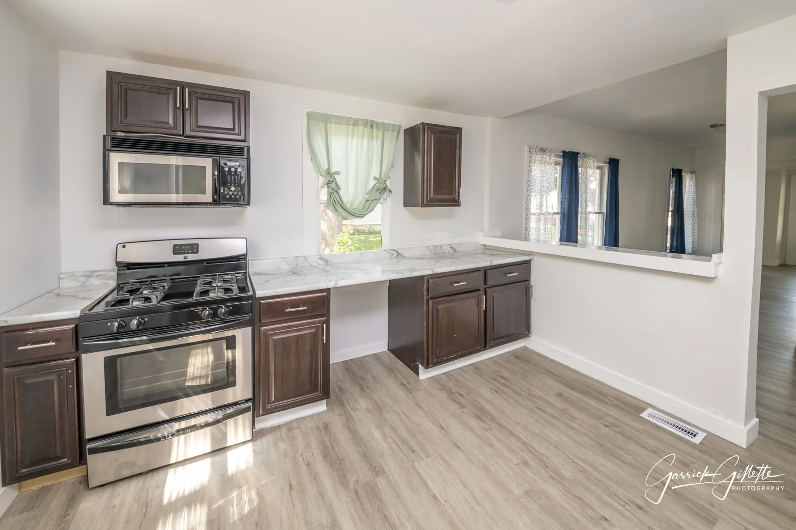 213 N Main Street IL