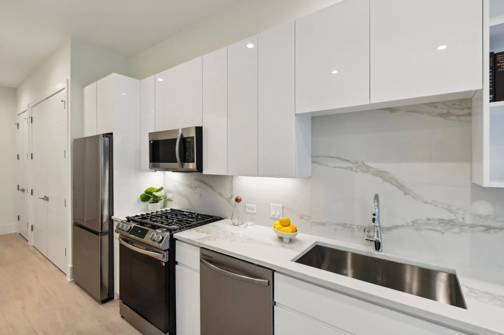 812 W Adams Street 610 IL