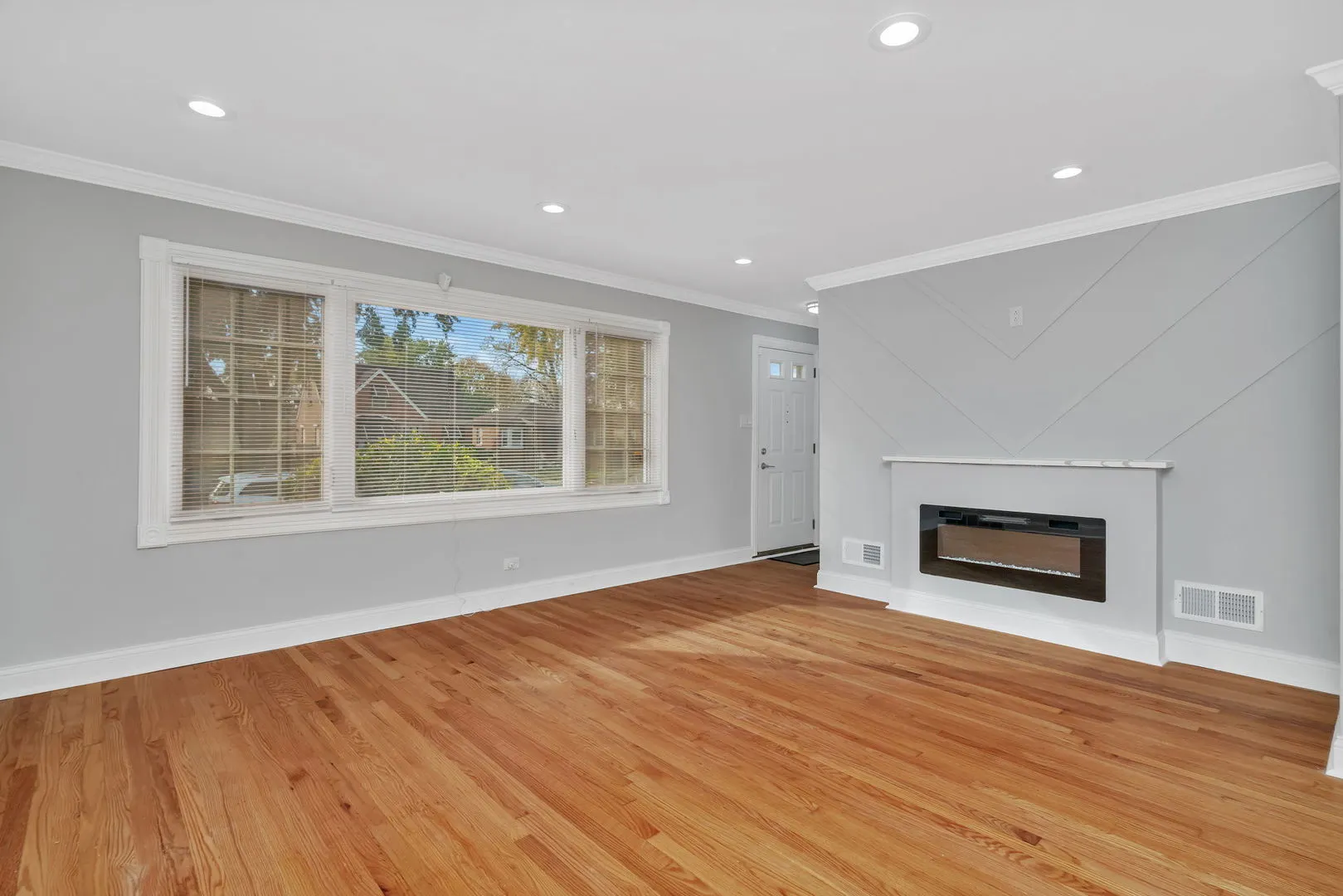 46 E Brayton Street IL