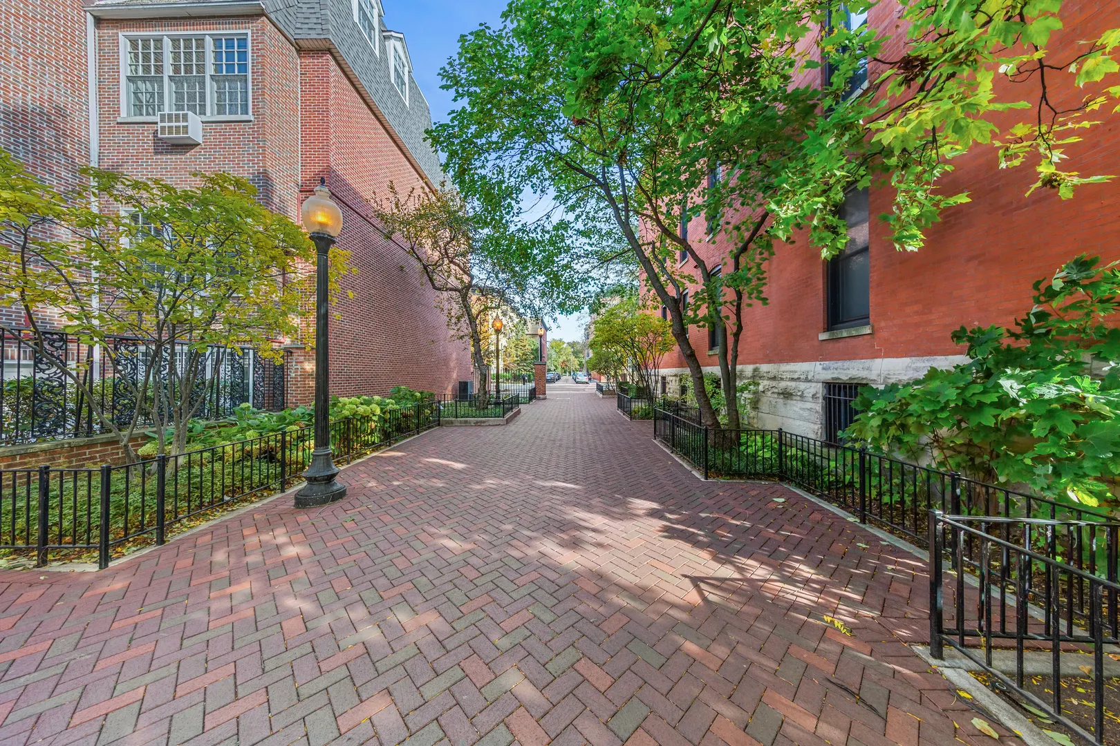 1760 N Wells Street 2A IL