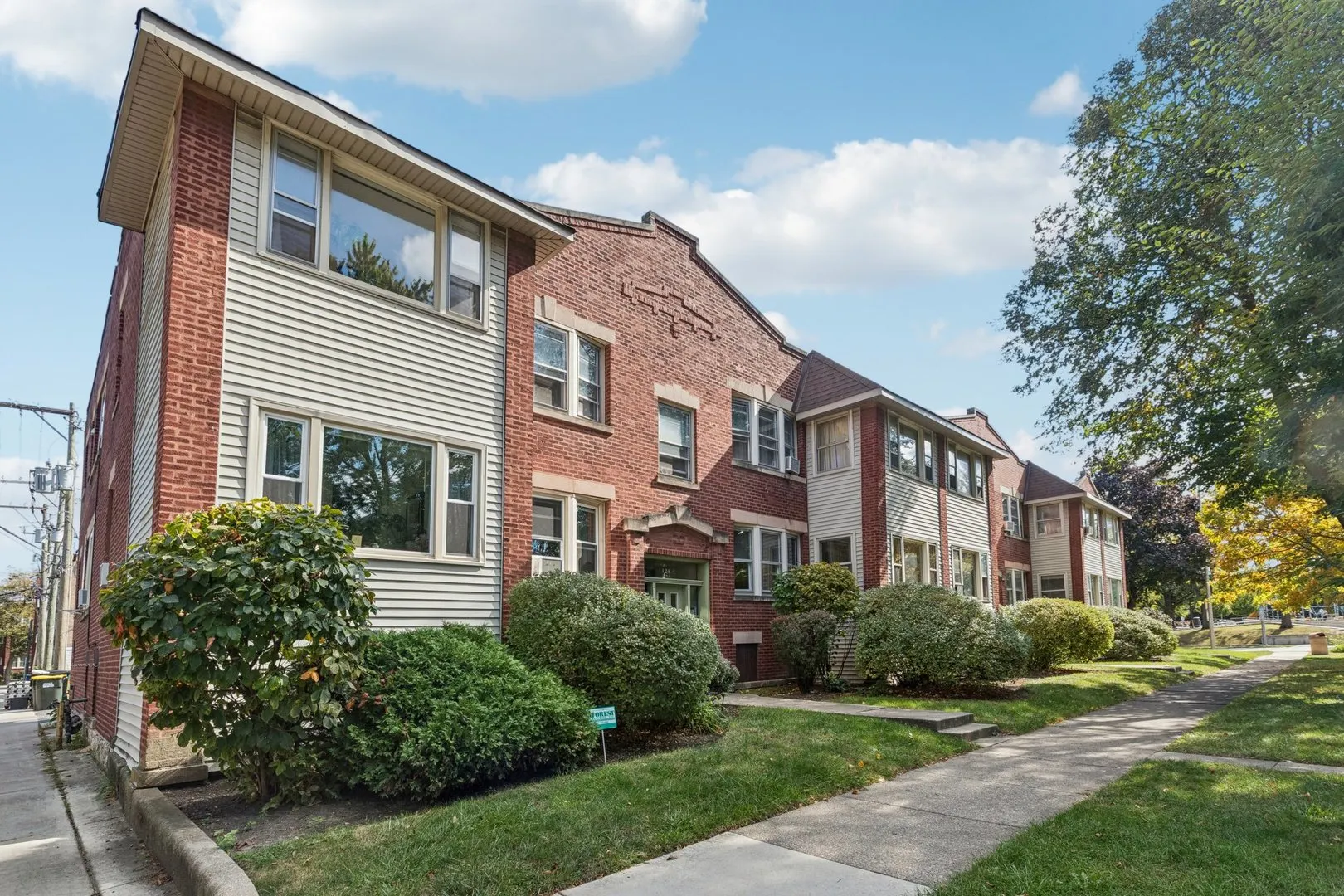 126 N Taylor Avenue 1S IL