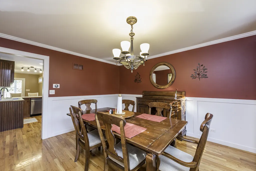 3482 Ellis Avenue IL