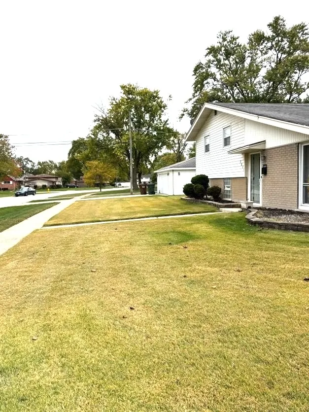 3831 168th Street IL