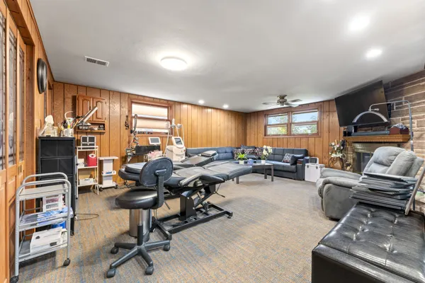 1895 Birch Street IL