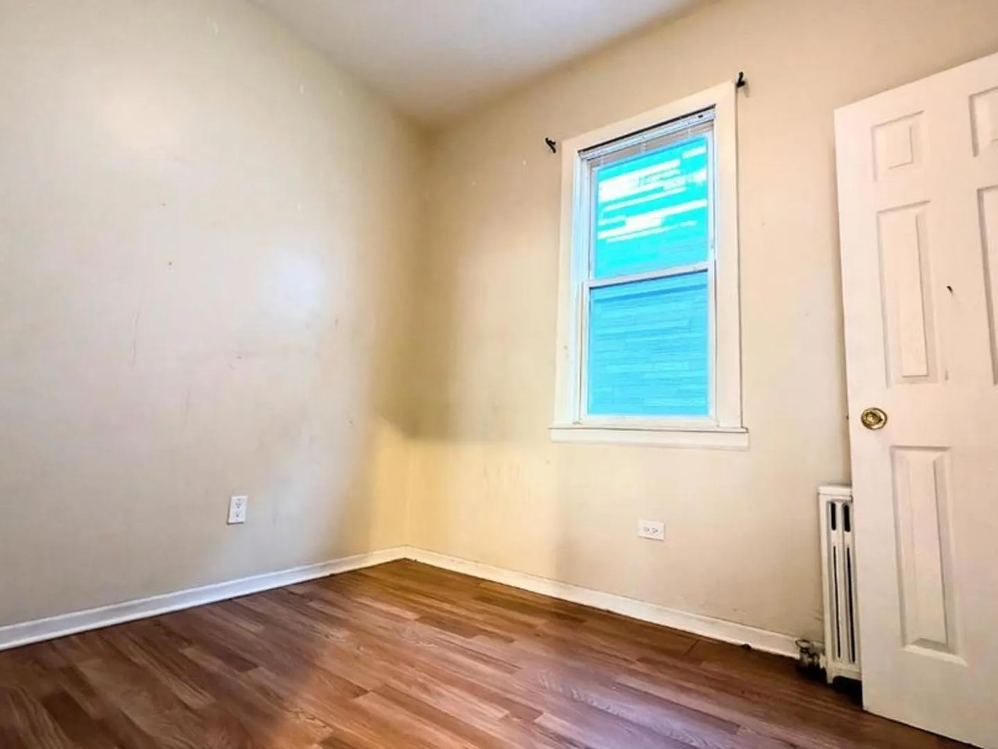 8125 S Escanaba Avenue 2 IL