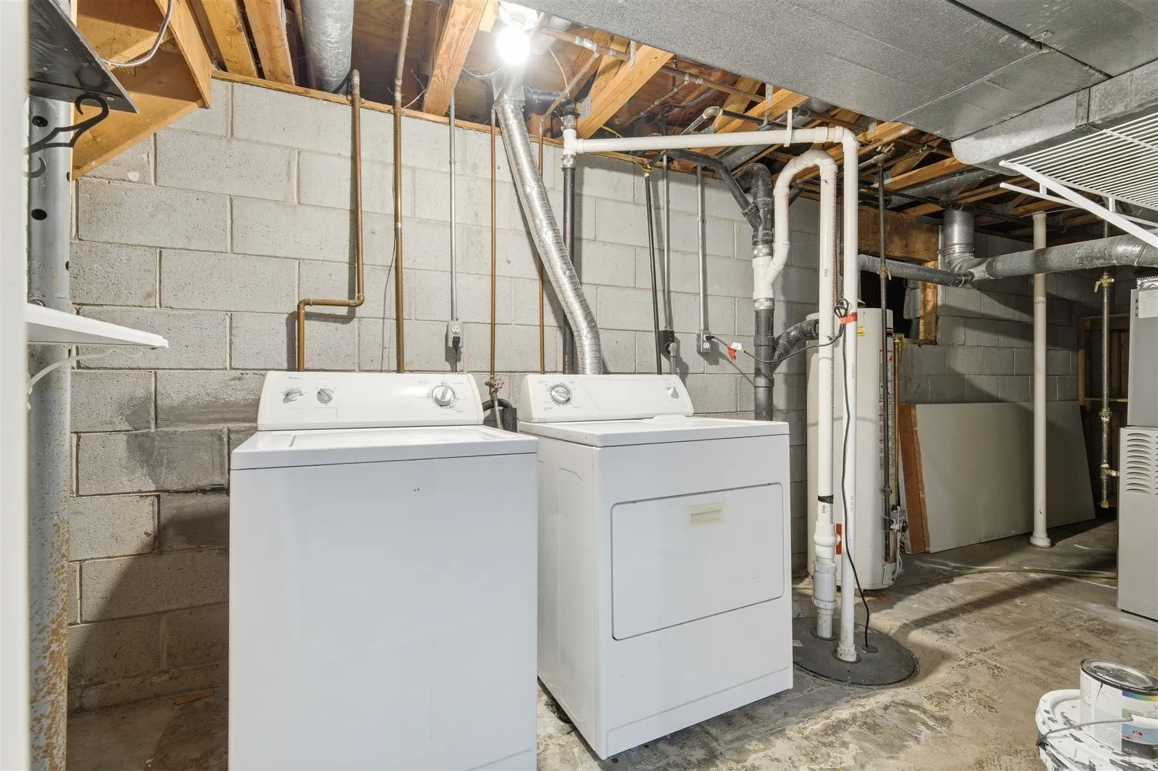 1516 N Hershey Road IL