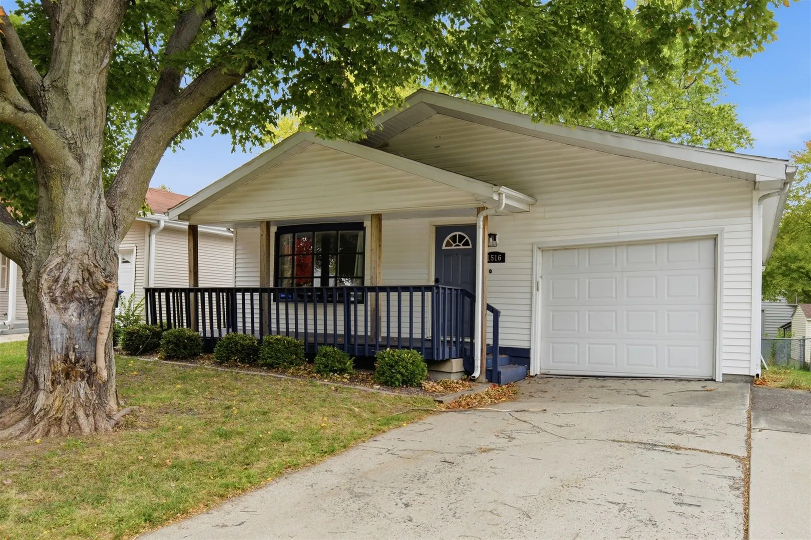 1516 N Hershey Road IL