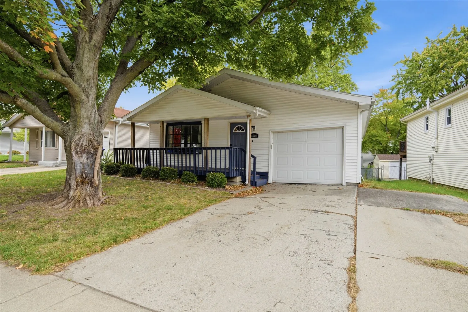 1516 N Hershey Road IL