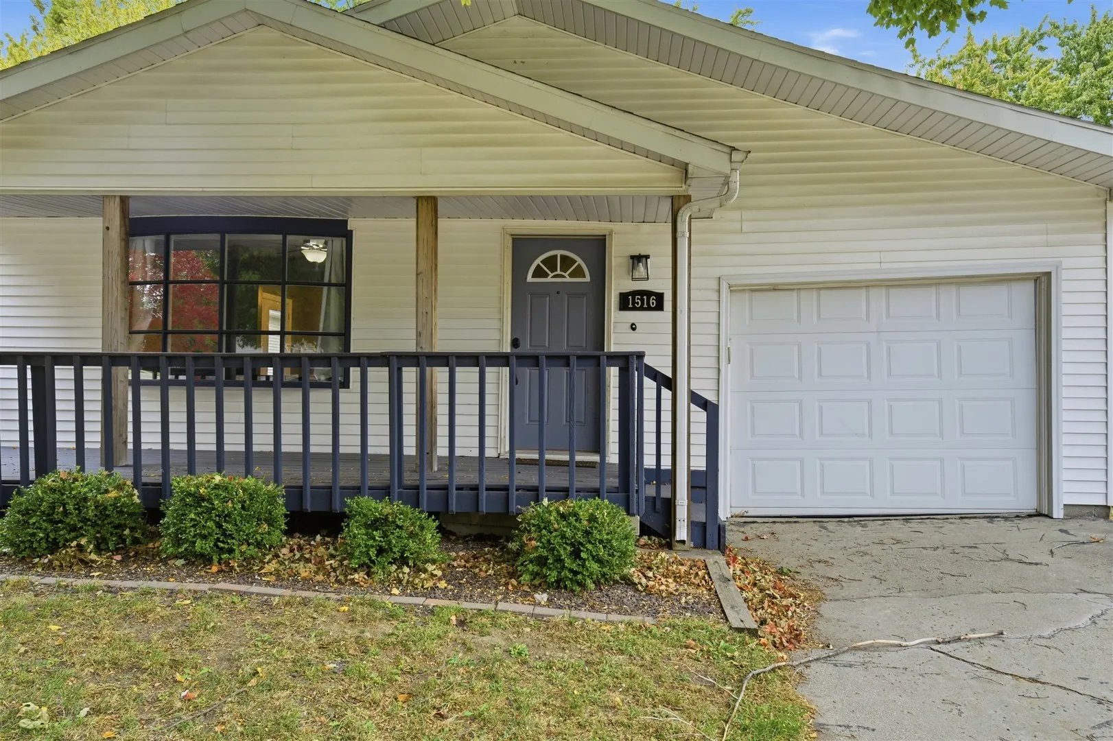 1516 N Hershey Road IL