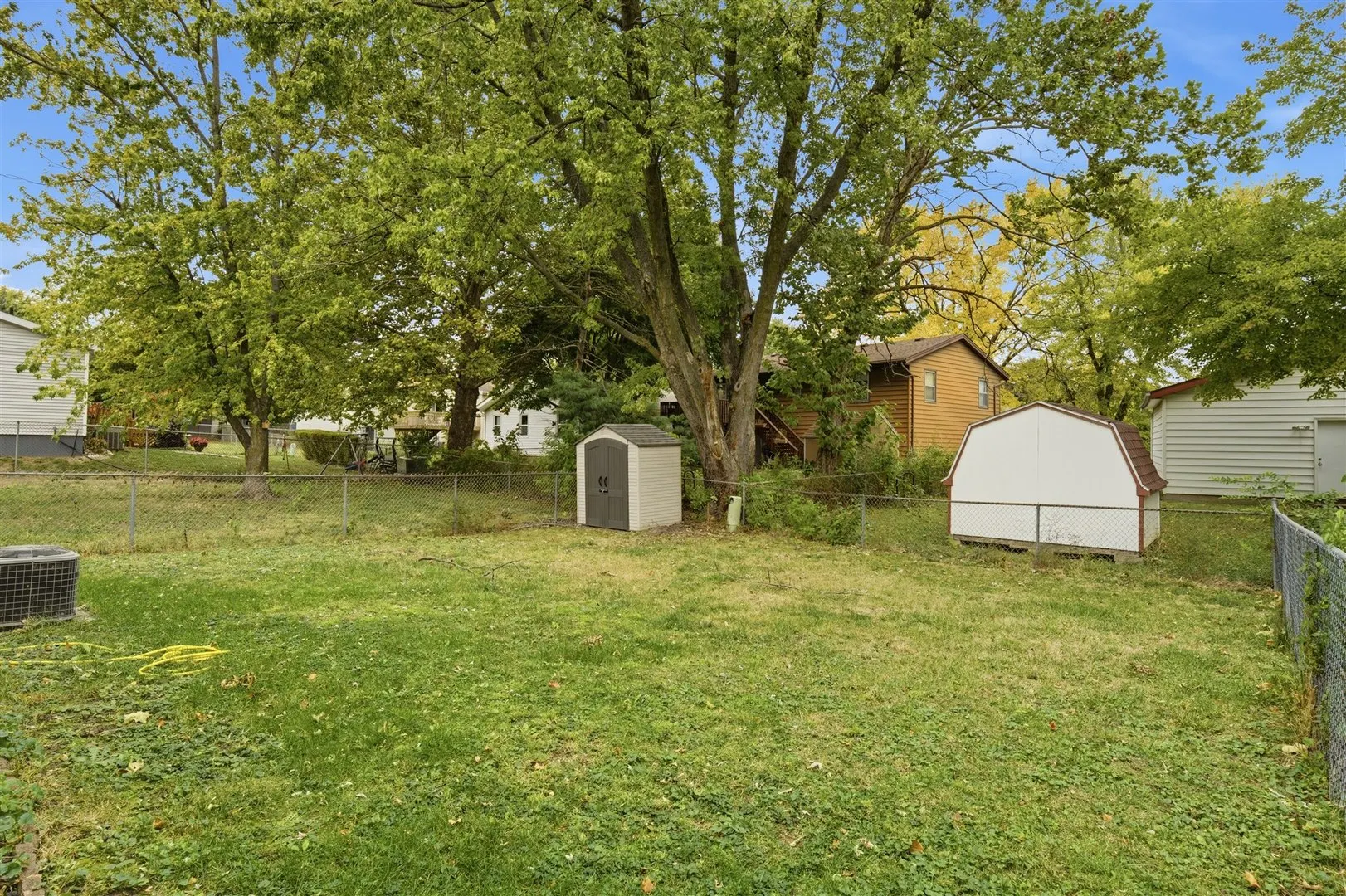 1516 N Hershey Road IL