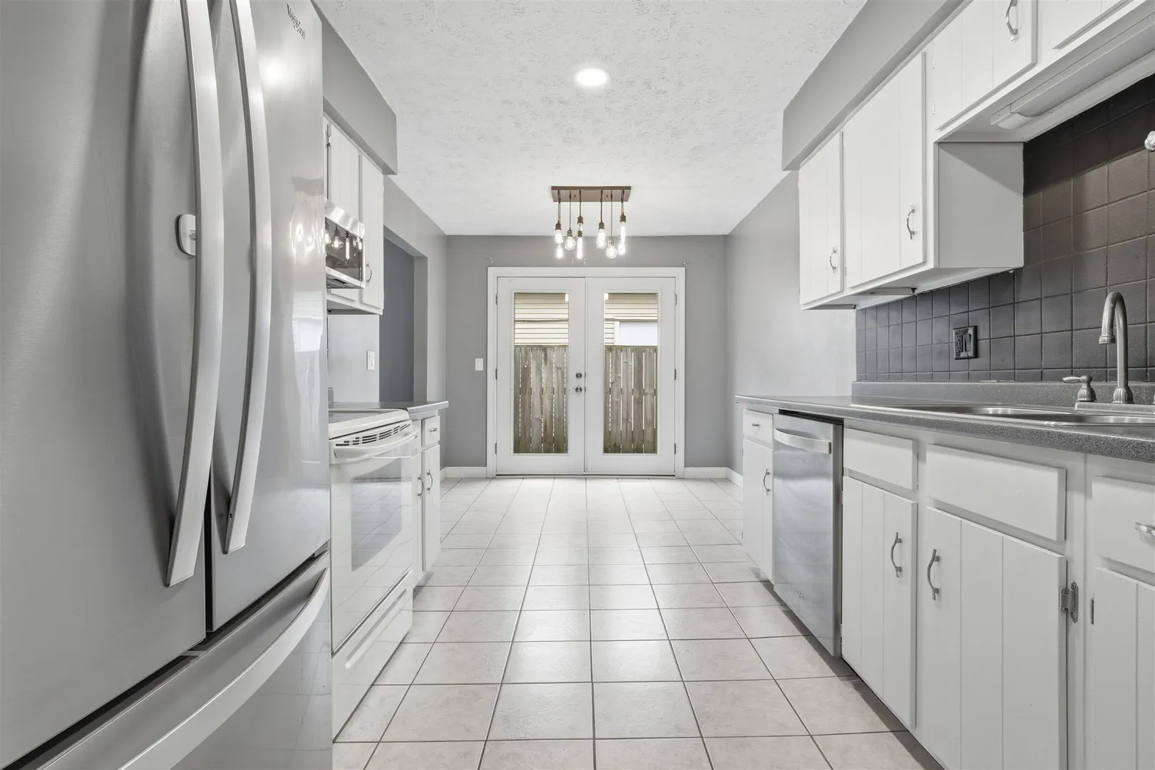 1516 N Hershey Road IL