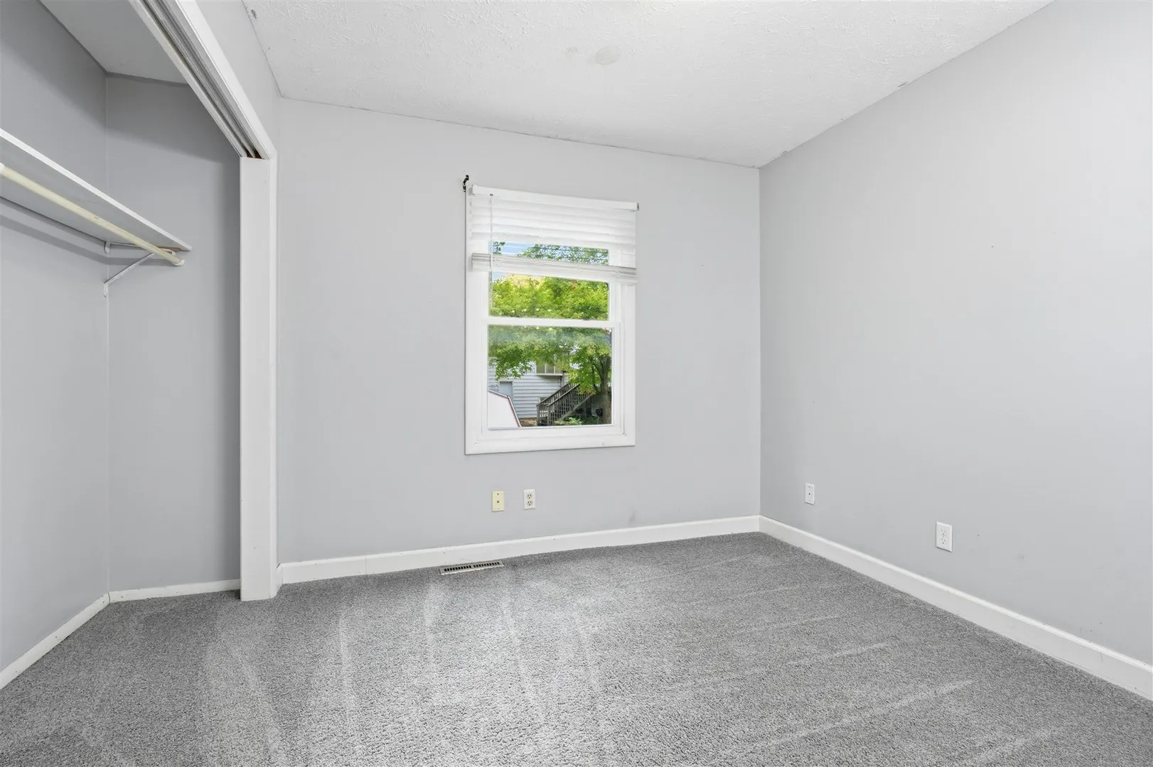 1516 N Hershey Road IL