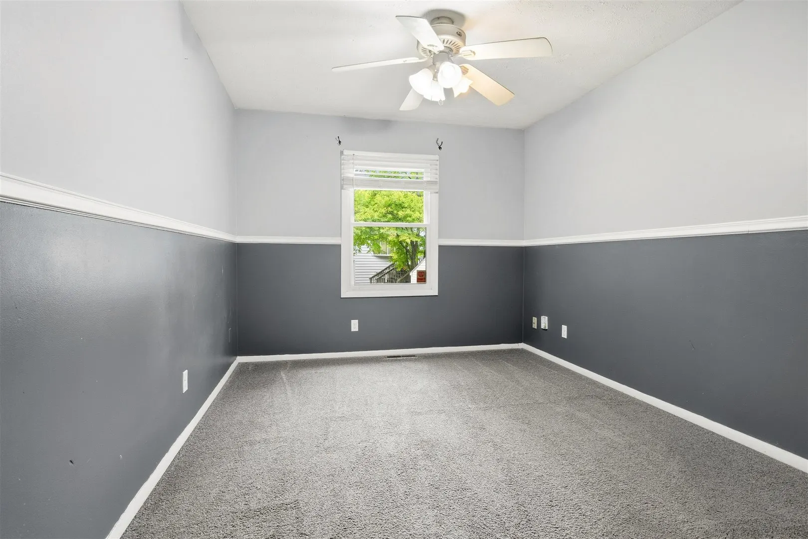 1516 N Hershey Road IL