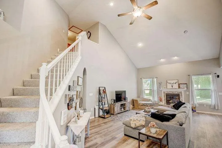 2044 Matthew Avenue WI