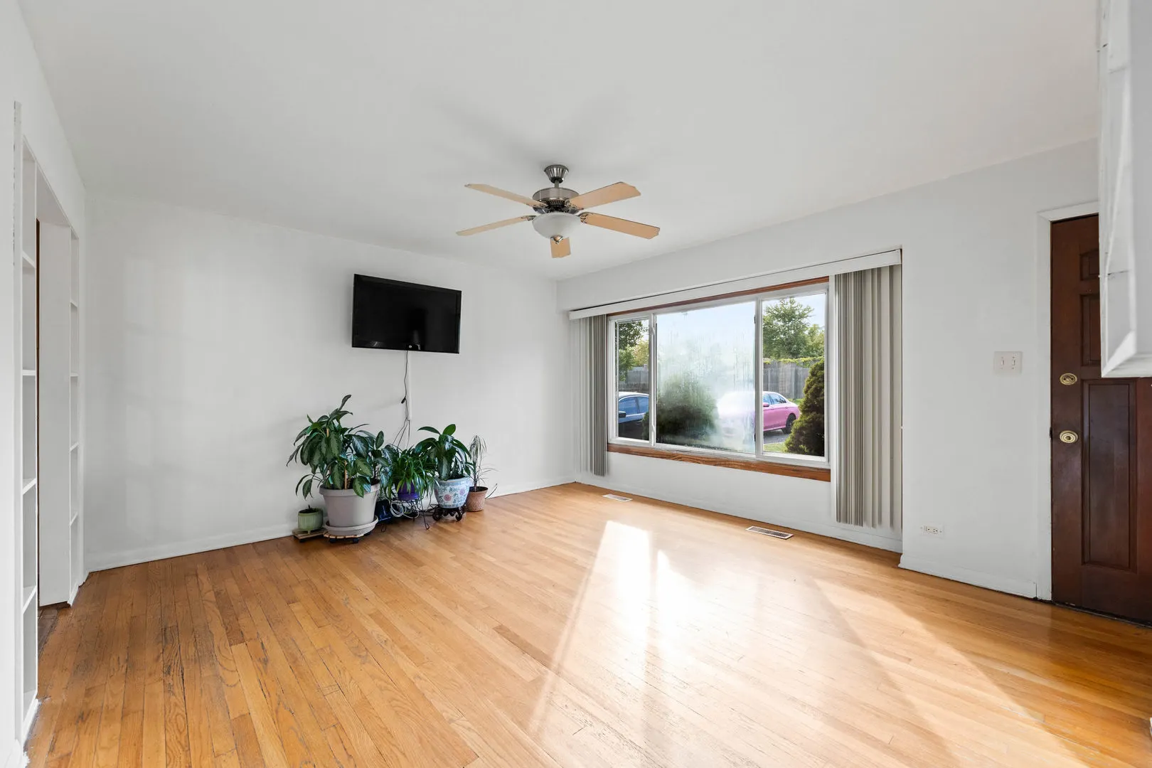 8245 S 83rd Avenue IL