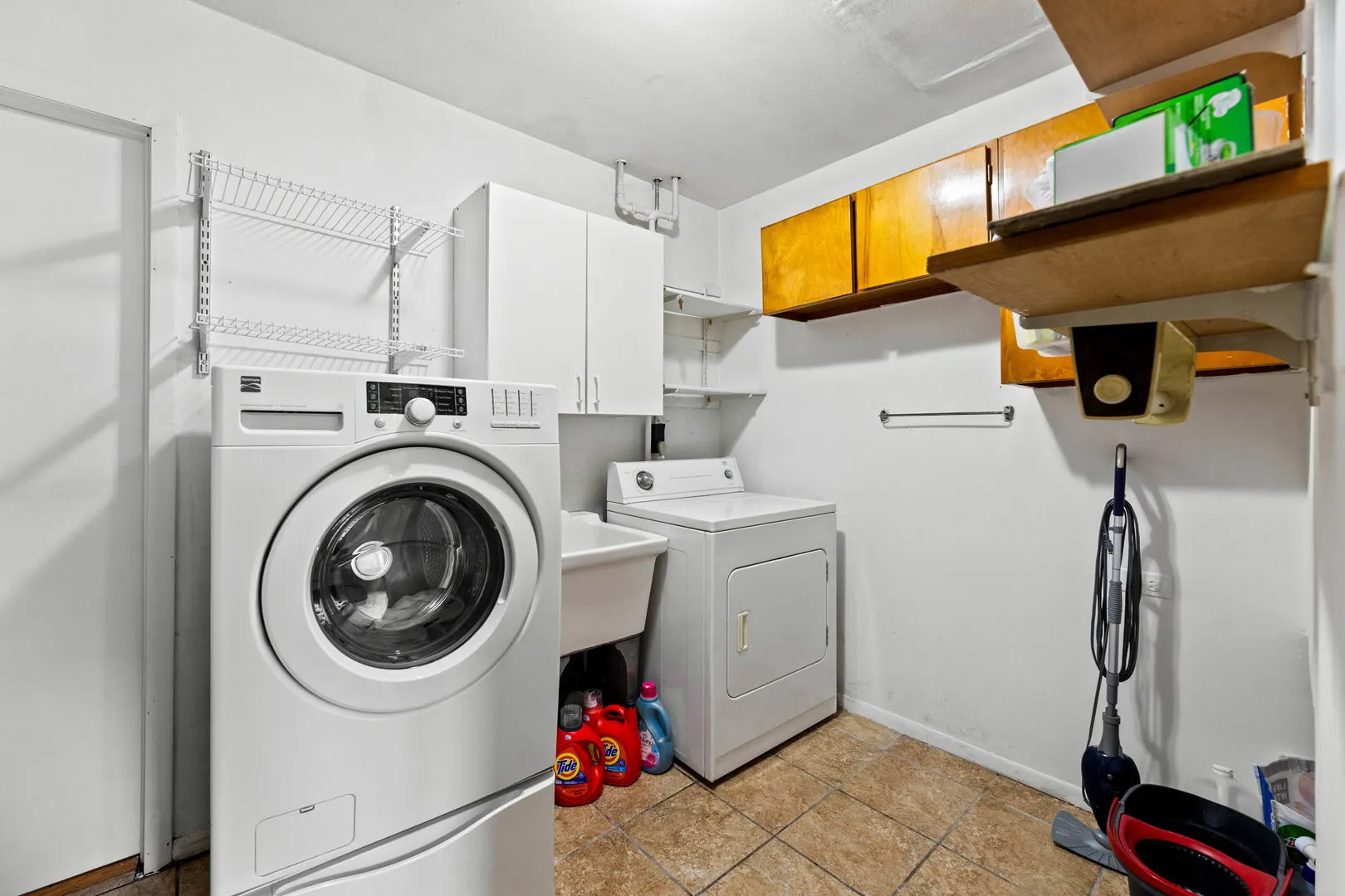 8245 S 83rd Avenue IL