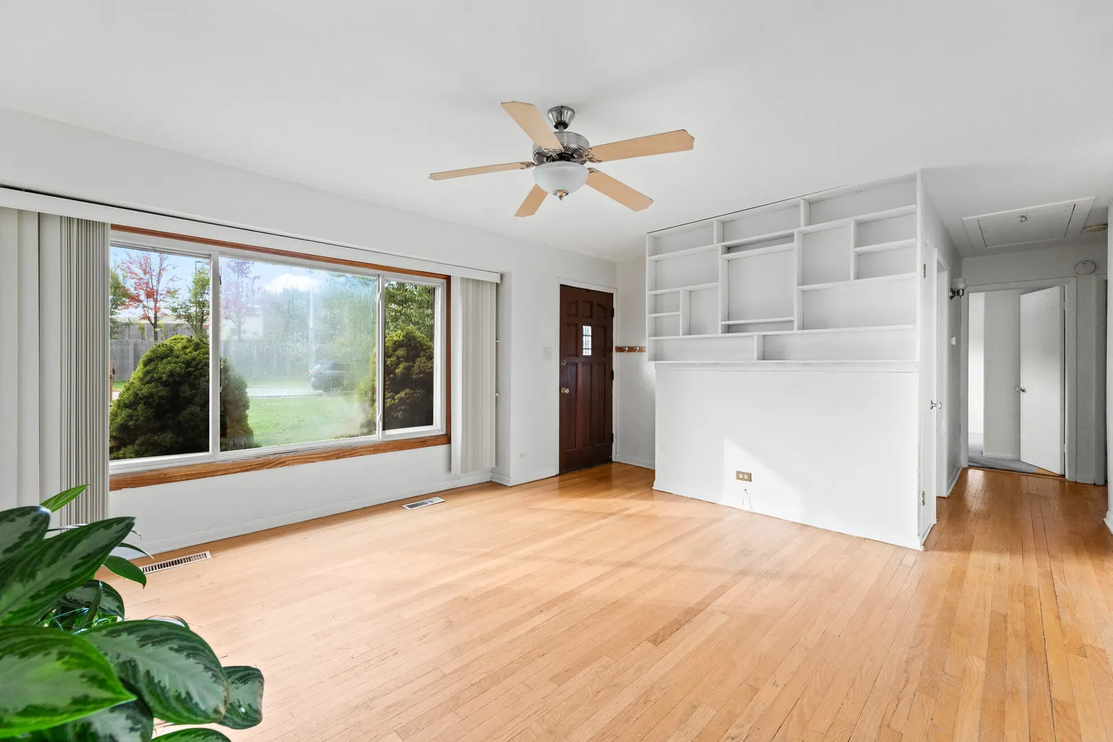 8245 S 83rd Avenue IL