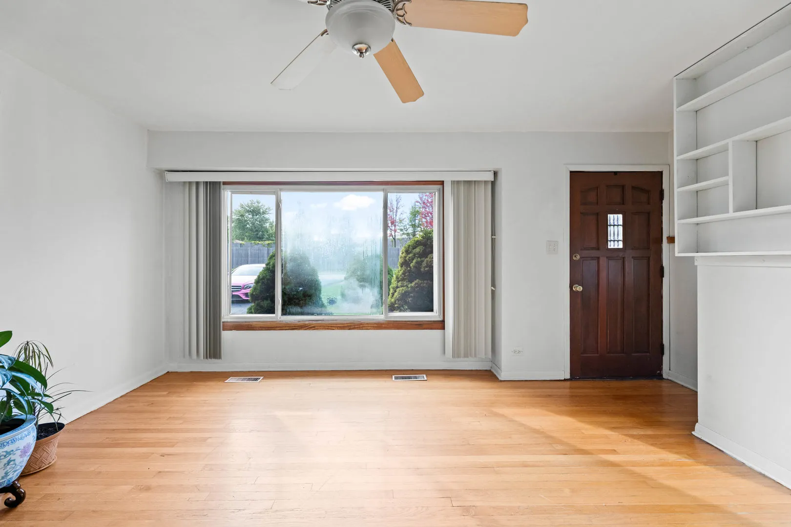 8245 S 83rd Avenue IL