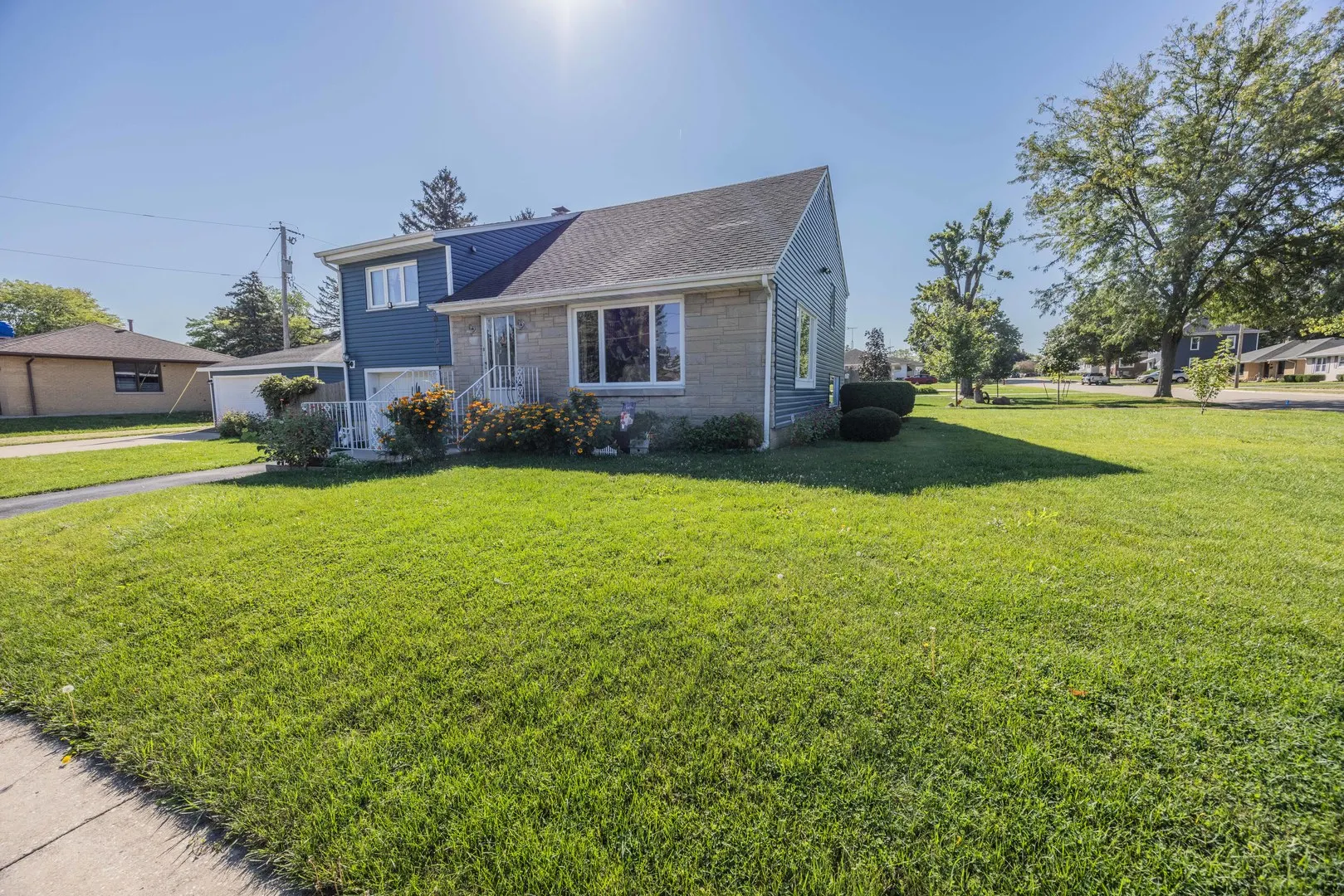 1126 N May Street IL