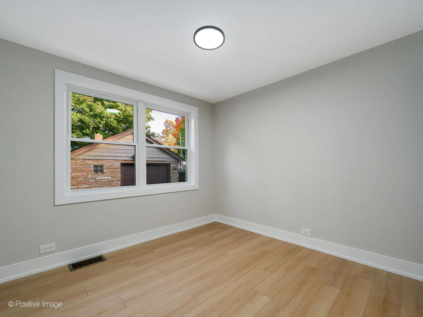 1521 Seymour Avenue IL