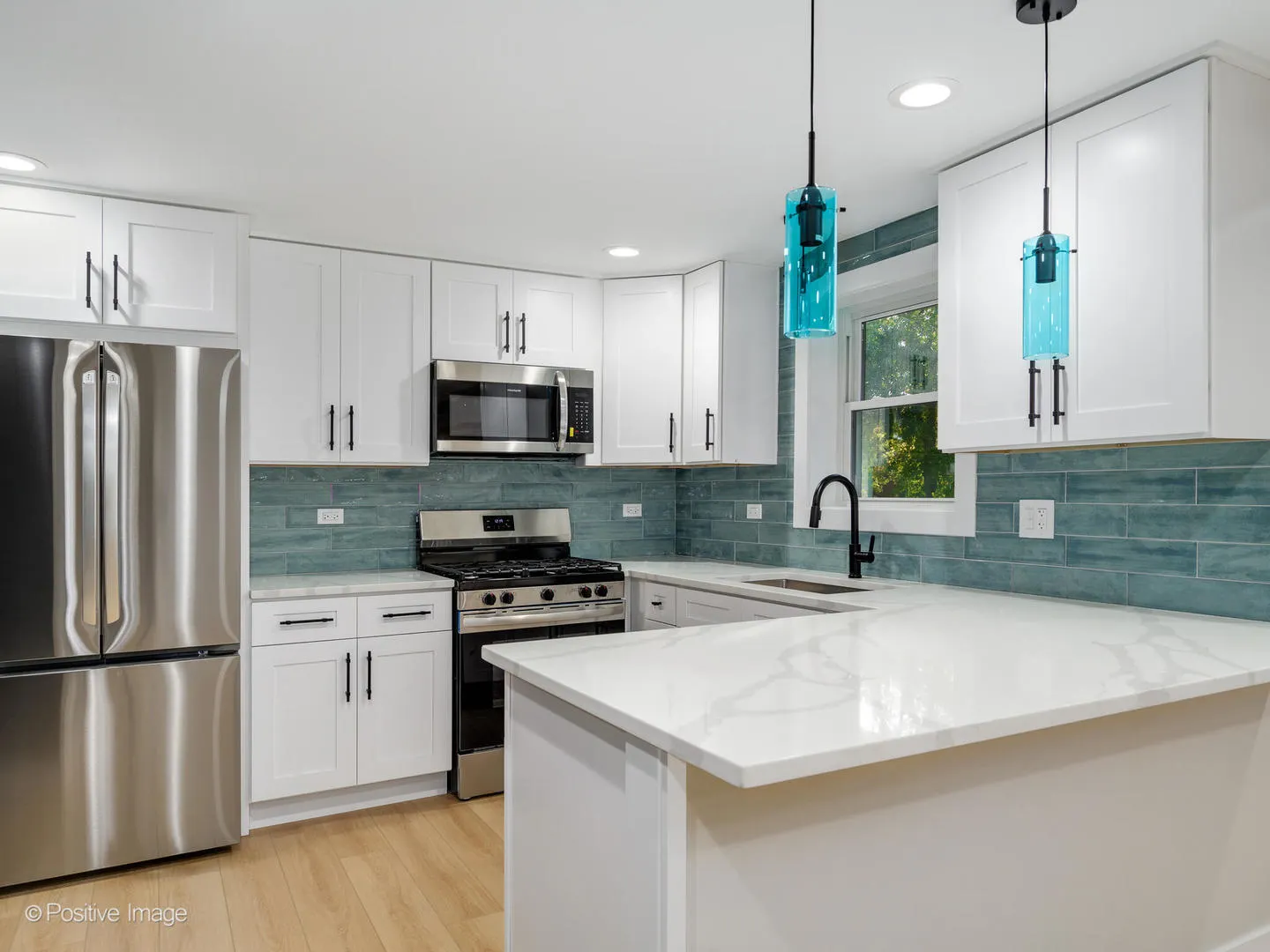 1521 Seymour Avenue IL